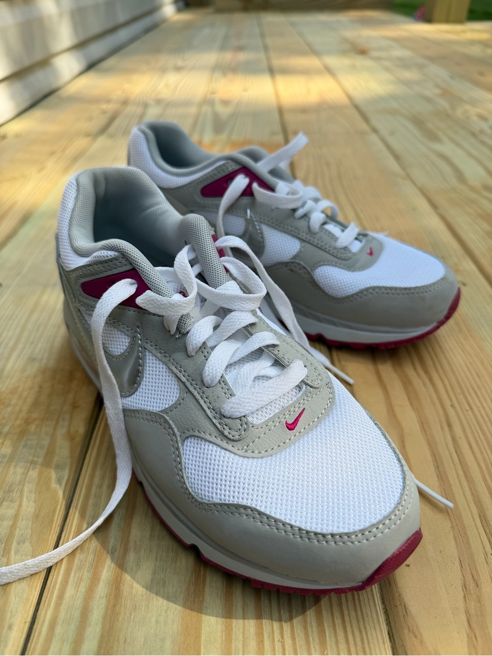 Nike Air Max Correlate Grey Fuchsia Metallic Silver Women’s 8 Sneakers - Picture 2 of 6